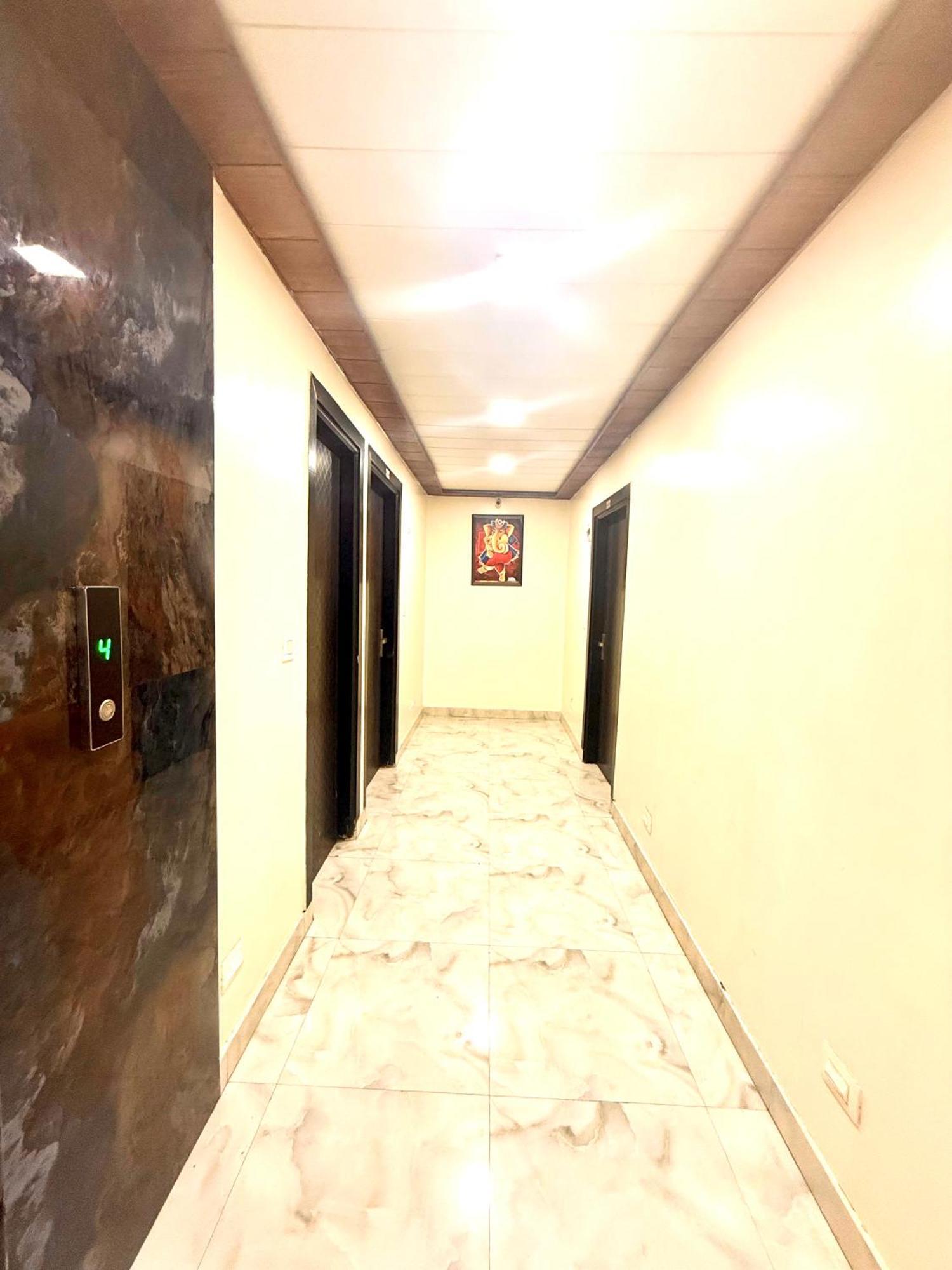 Hotel Tej International Plaza Near Igi Airport Delhi New Delhi Luaran gambar